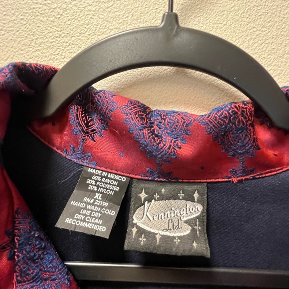 Kennington LTD Unique Men’s Button Up Short Sleeve, Sz XL, Navy with Red Trim - Picture 3 of 4